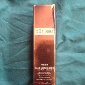 Hold Pūrlisse blue lotus seed mud mask +exfoliant